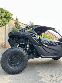 CAN-AM MAVERICK X3 Turbo RS - 9