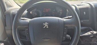 Dodávka s motorem IVECO 3,0 - pouze 128.000 - 9