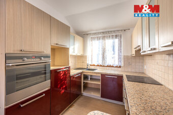 Prodej domu 4+kk na pozemku 700 m2, ul. Průmyslová, Jesenice - 9