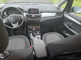 BMW 218i Grand Tourer - 9