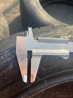 Letní pneu goodyear 215/55 R17 - 9