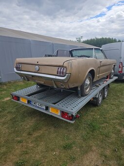 Ford Mustang V8 Cabriolet - 9