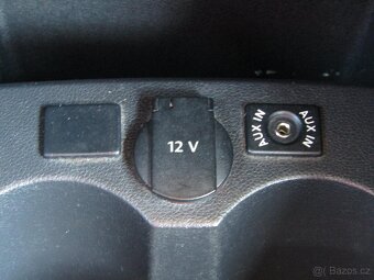 Volkswagen Polo 1.2 12V , 51 kW benzín, 2009 - 9