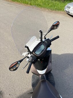 Piaggio Medley 125 - 9