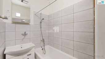 Prodej bytu 2+1, 55 m2, po renovaci, Praha 6 - Vokovice - 9