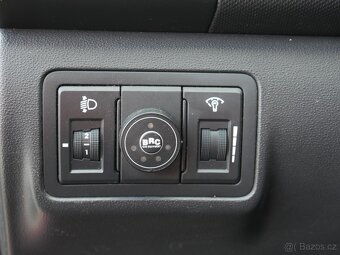 Hyundai I30 1.4i , 80 kW LPG + benzín, 2011 - 9