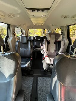 Chrysler Grand Voyager, 2.8 CRD Limited, 120kW, 7 míst - 9