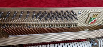 Černé piano Petrof 118 r. v. 2005 - 9