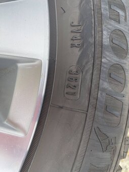 Zimní alu kola VW Golf VII originál R16 5x112 205/55/R16 - 9