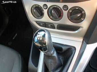 Ford Focus 1,6 16V kombi PDCvyhř.sklo,servisFORD,101tis.km - 9