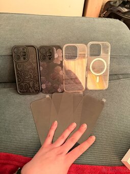 Apple IPhone 16 pro 256 GB , v záruce - 9