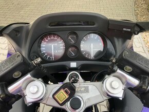 Honda CBR 1000F - 9