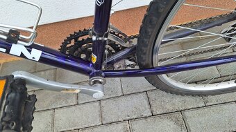 prodam dvě kola cca 6 let nepouživáné v pojízdném stavu - 9