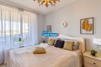 Prodej bytu 3+kk, 85 m2 s lodžií 23 m2 a parkovacím stáním - - 9