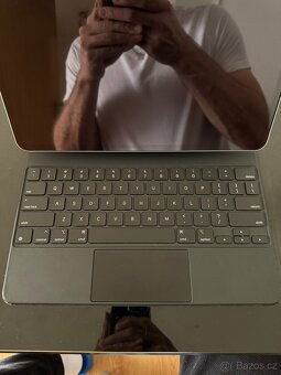 iPad Pro M1, 1TB (16gb RAM) + Cellular + Magic Keyboard - 9