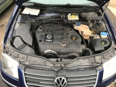 VW Passat 1,9TDI 96kW 2004 B6 motor AVF - díly z vozu - 9