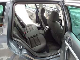 ŠKODA OCTAVIA 2 KOMBI 1.2 TSI EDICE FAMILY XENONY MOC PĚKNÁ - 9