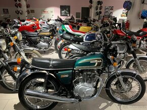 200 ks vlastnich moto Honda,Yamaha,Ducati,Suzuki… ,skladem - 9