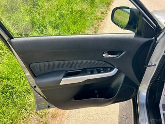 ► SUZUKI VITARA 1.4 103KW BOOSTERJET NAVI- LED zadáno - 9