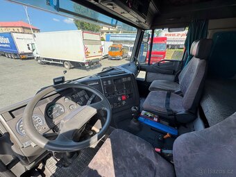 Iveco Eurostar 6x2 - 9