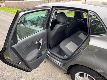Volkswagen Polo - 9