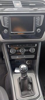 Vw Touran 1.6 Tdi 81kw Comfort najeto 64443 - 9