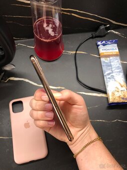 iPhone 11 Pro 64 gb - TOP STAV - 9
