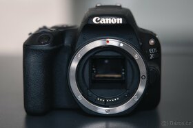 Canon 200D + Canon EF-S 18-55 f/3.5-5.6 - 9