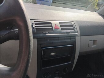 Škoda fabia 1,2 obsah - 9