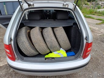 Škoda Fabia combi 1.4i 16v,najeto 179tis km - 9