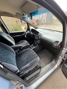 Opel zafira - 9