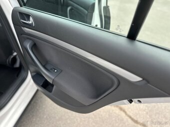 Golf 6 1.6tdi, servisní knížka, dovoz Rakousko. - 9