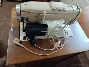 Šicí stroj Lada - 9