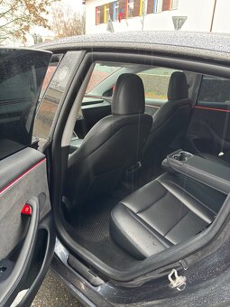 Tesla model 3 Long Range NABÍJENI ZADARMO - 9