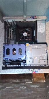 Stolní počítač Lenovo ThinkCentre M82 - 9