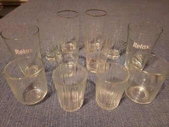 Velké množství skleniček - 9