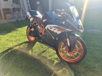 KTM 125 RC - 9