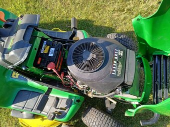 Sekaci zahradní traktor John Deere LTR 180 - 9
