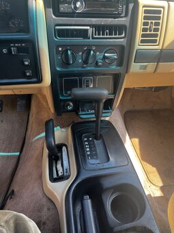 Prodám Jeep Grand Cherokee - 9