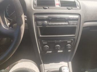 Škoda Octavia 2 kombi 2.0tdi 4×4 - 9