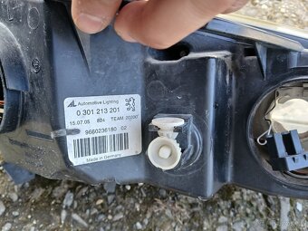 predni svetla lampy peugeot 407 - 9