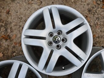 Sada originálních Alu disků VW LONG BEACH –7Jx17“ - 9