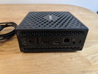 25"AOC + miniPC UMAX U-Box J50 Pro UHD 4K Windows 11 Pro CZ - 9