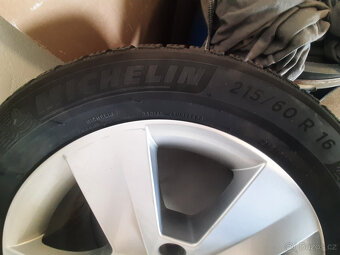 Škoda Superb 16" Zimní kola 215/60/16 ALPIN 6 - 9