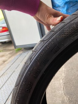Letní pneu 225/40 R19 - 9