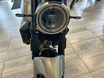 Moto Morini Seiemmezzo STR 650 2025 - 9