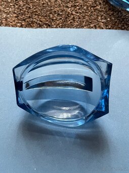 Stará skleněná dóza a flakón - 9