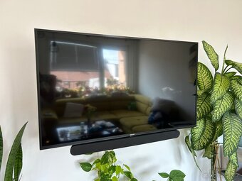 Hisense 50" - 126 cm - 4K UHD Smart TV (H50B7100) - 9