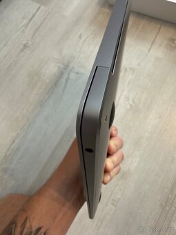 MacBook Air 2019 - 9