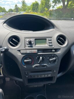 Toyota Yaris - 9